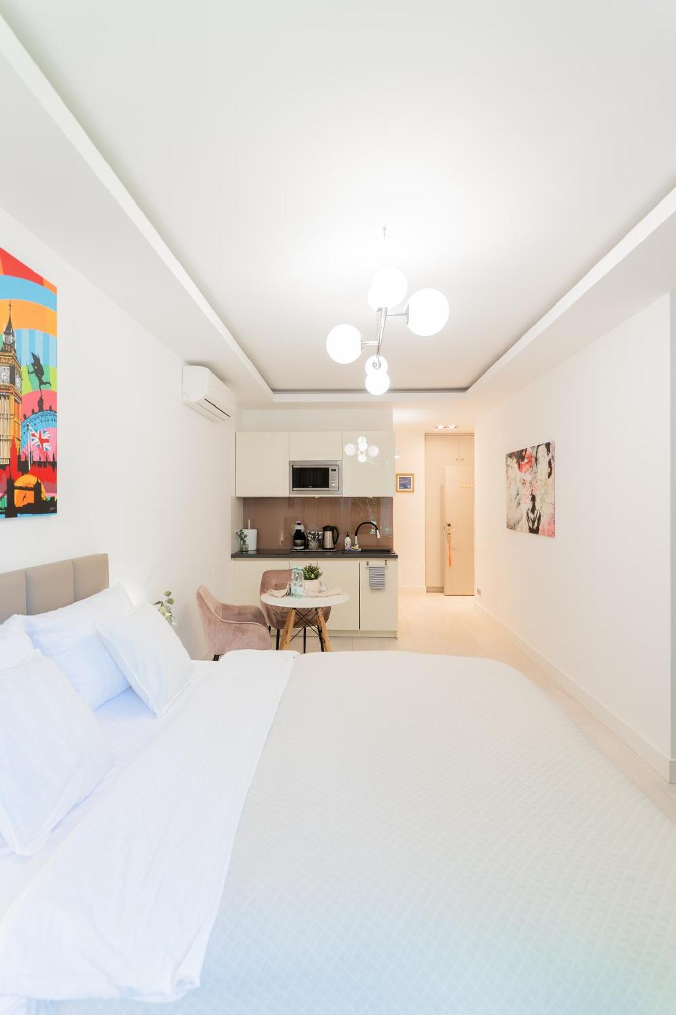Plater Premium Apartments Varsovie Extérieur photo